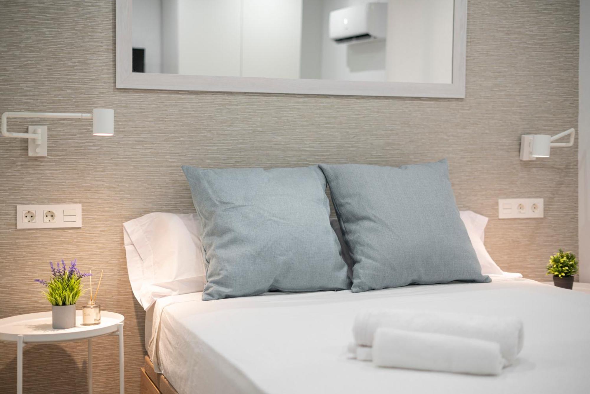 Estudio Deluxe En Jardines Del Triunfo - Гранада Екстериор снимка